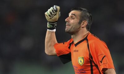 il portiere Stefano Sorrentino con la maglia del Chievo