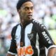Ronaldinho con la maglia dell'Atletico Mineiro