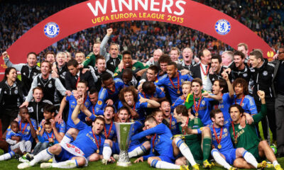 Il Chelsea in festa dopo la vittoria in Europa League