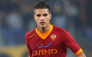 Erik Lamela con la maglia della Roma