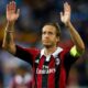 Massimo Ambrosini saluta il Milan