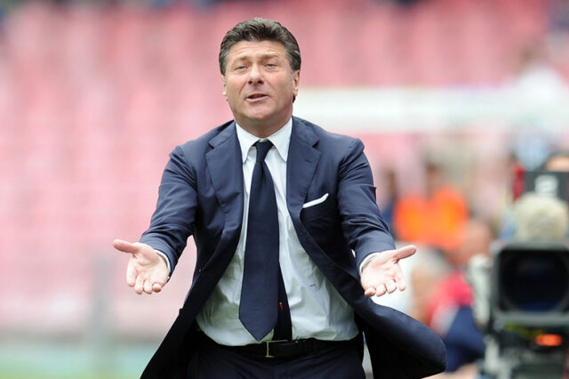 Walter Mazzarri guida l'Inter contro la Fiorentina di Montella