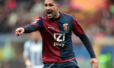 Marco Borriello con la maglia del Genoa