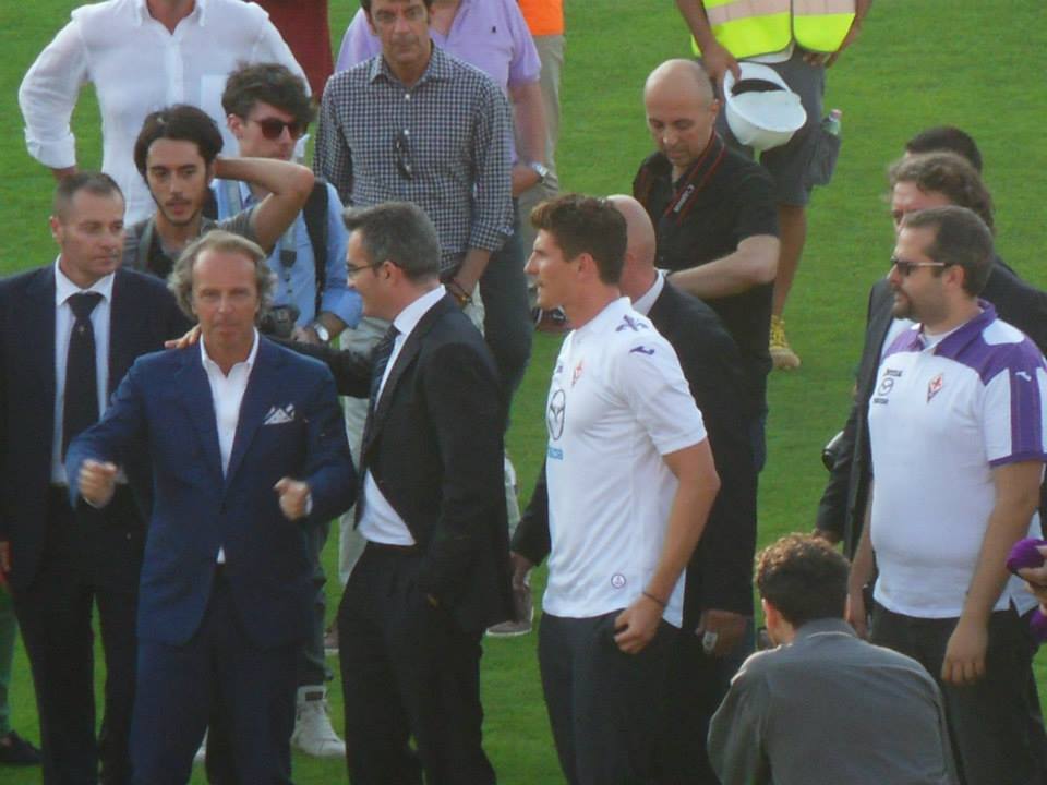 La presentazione di Mario Gomez al Franchi