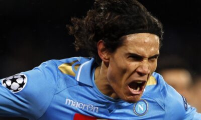 Edinson Cavani con la maglia del Napoli