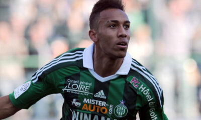 Pierre Aubameyang con la maglia del Saint Etienne