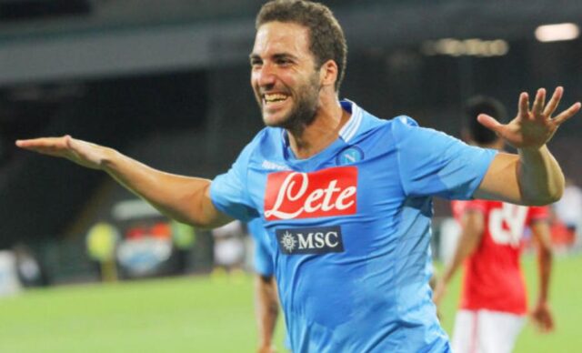 Gonzalo Higuain con la maglia del Napoli