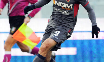 Davide Moscardelli con la maglia del Bologna