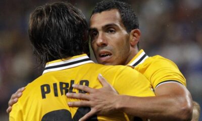 Carlos Tevez con la maglia della Juventus