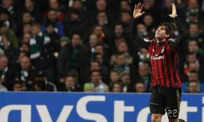 Ricardo Kakà a segno