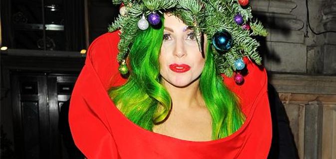 Lady Gaga in versione natalizia