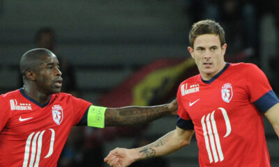 Rio Mavuba, a sinistra, autore di un'ottima prestazione contro il PSG