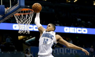 Harris straordinario nella notte Nba.