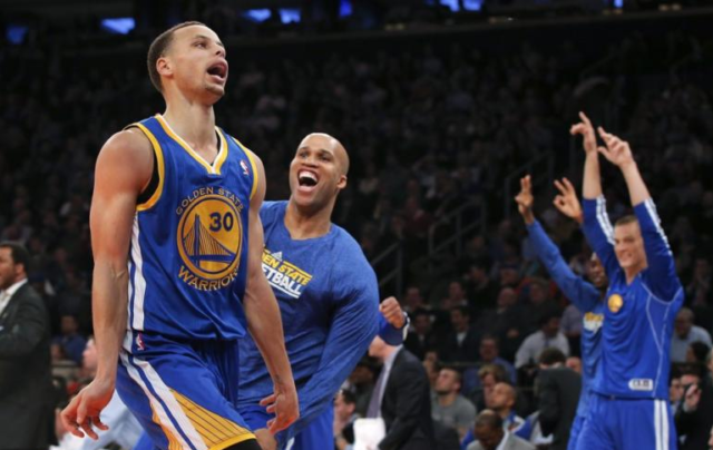 33 punti Curry trascinano Golden State alla vittoria sui Clippers.