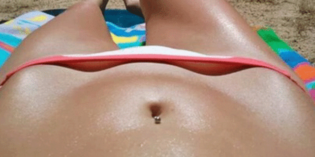 Spopola la "Bikini Bridge" mania