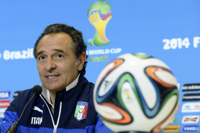 Prandelli parla in conferenza alla vigilia del delicato match contro l'Uruguay