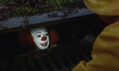 Tim Curry è It nella miniserie di Tommy Lee Wallace, 1990