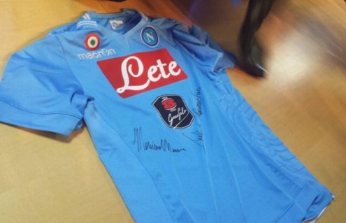 La nuova maglia 2014/2015 del Napoli svelata quest'oggi