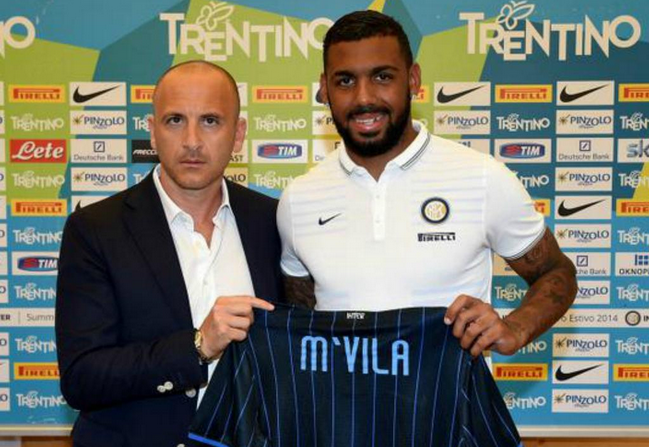 M'Vila si presenta in conferenza stampa