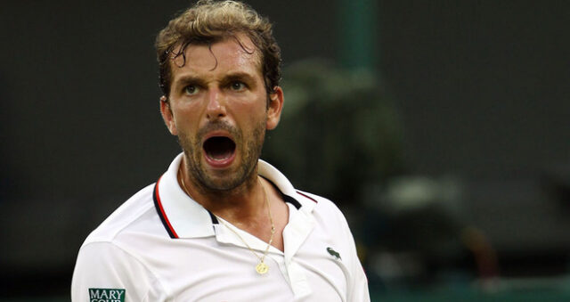 Il francese Julien Benneteau, vincitore su Wawrinka e semi finalista a Cincinnati