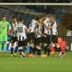 I giocatori dell'Udinese festeggiano la rete di Danilo, che mette ko il Napoli