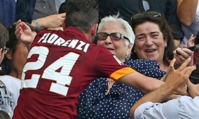 Alessandro Florenzi abbraccia la nonna dopo il goal