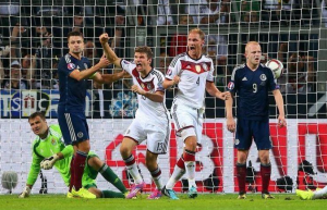 La Germania batte la Scozia per 2-1 nella prima gara delle qualificazioni ai prossimi Europei