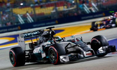 Hamilton in pole a Singapore