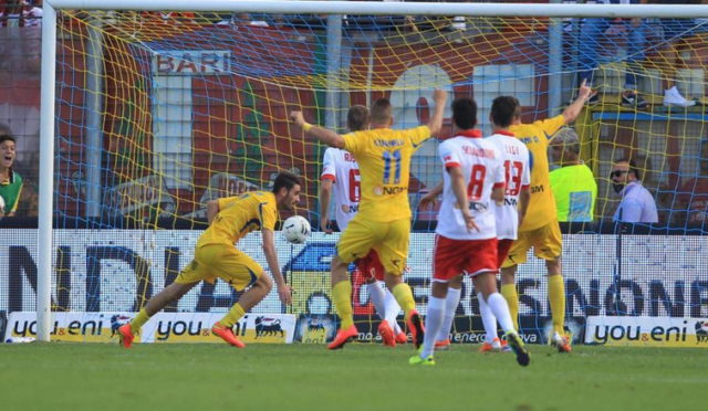 Il Frosinone vola: Dionisi manda ko il Perugia