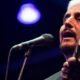 Pino Daniele lascia il mondo della musica a 59 anni.