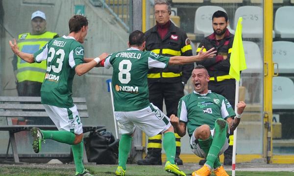 Avellino-Frosinone 3-0