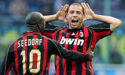 Ronaldo esulta dopo il suo gol nel derby del 2007