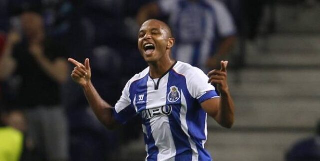 yacine brahimi