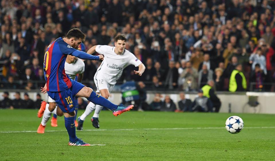 Barcellona - Psg: il rigore del tre a uno segnato da Lionel Messi