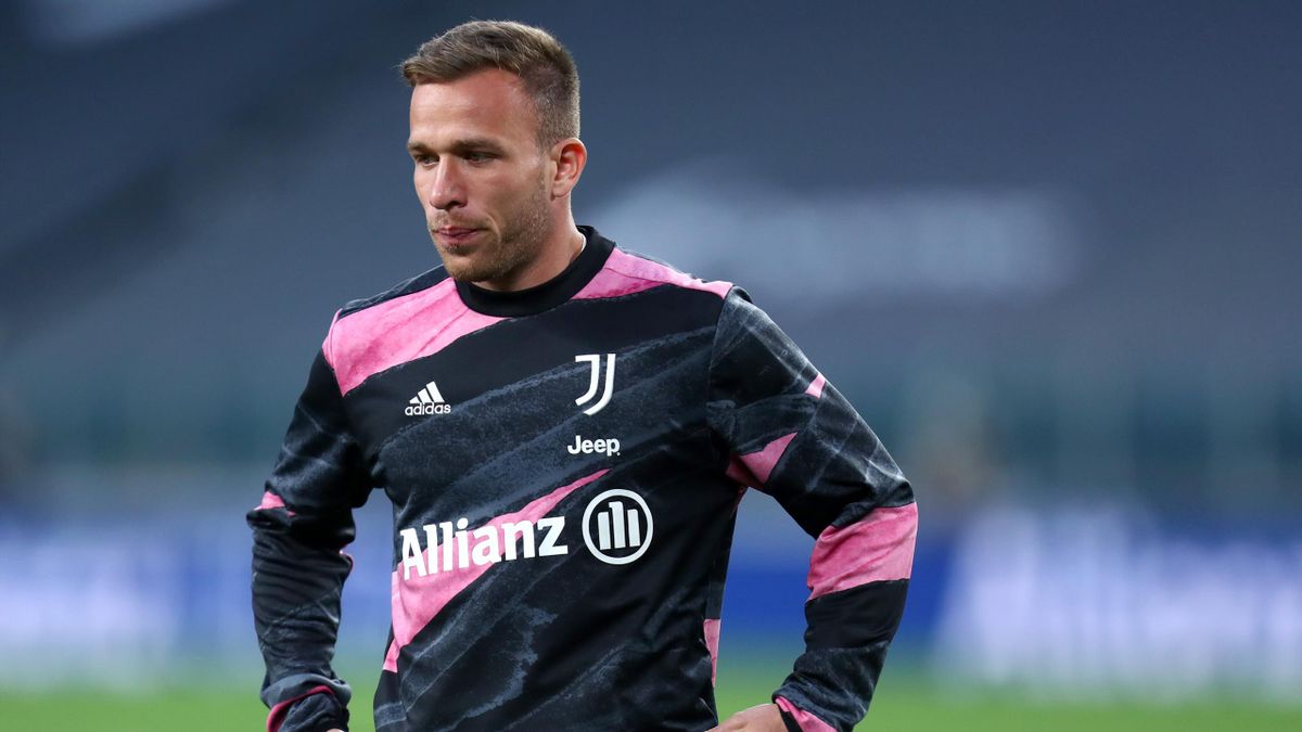 Arthur: la Juventus prova a venderlo in Premier