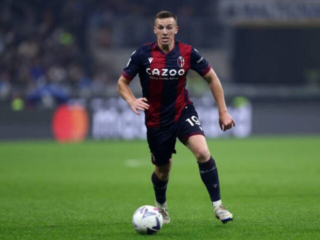 La Juve pensa allo scozzese del Bologna, ma c'è lo United