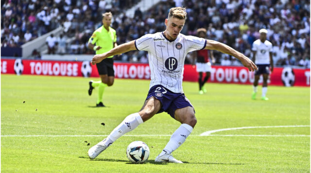 Dallinga: il Milan punta l'attaccante del Tolosa?